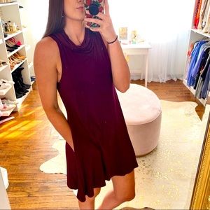 Maroon sleeveless swing dress
